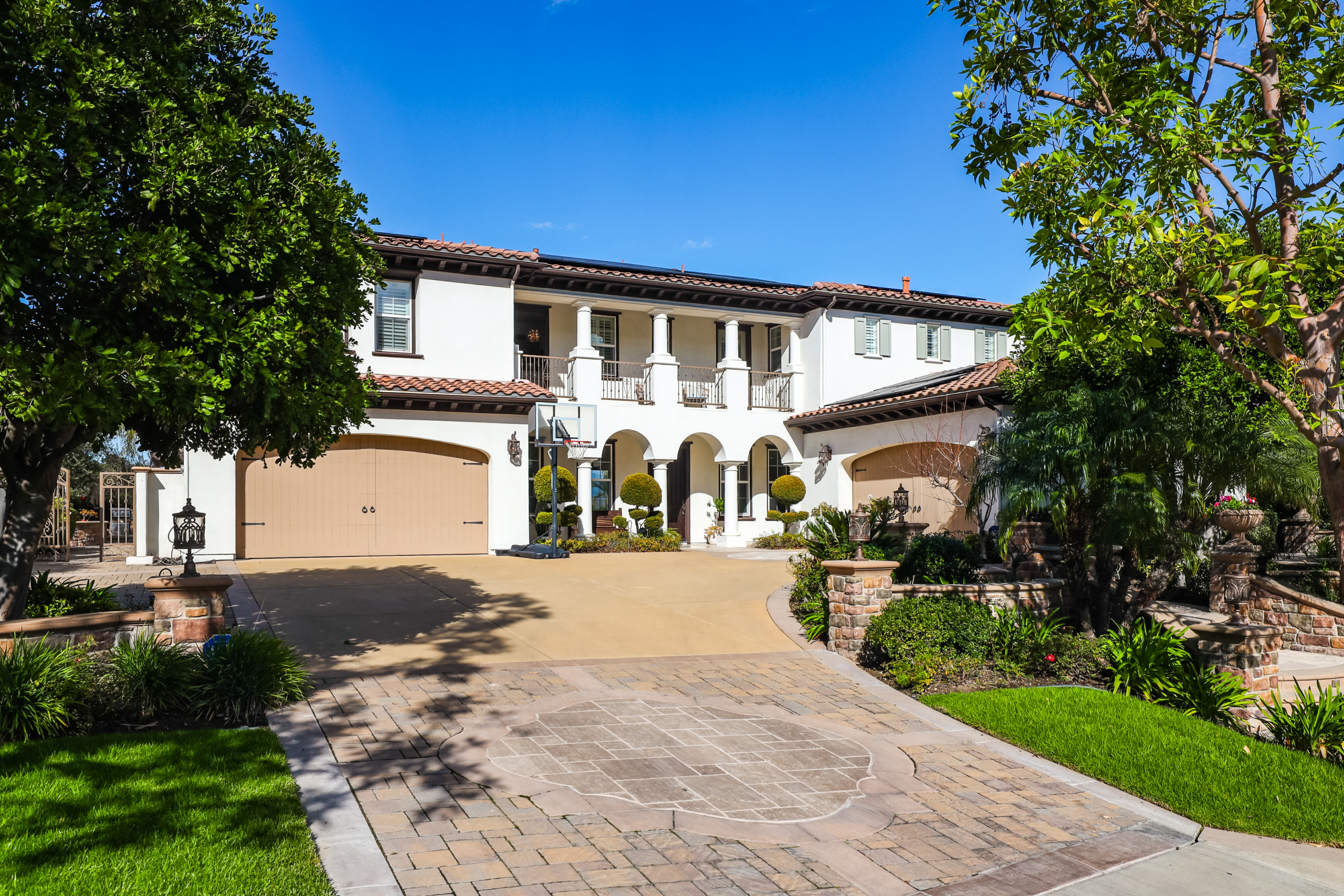 3012 Avino Ct